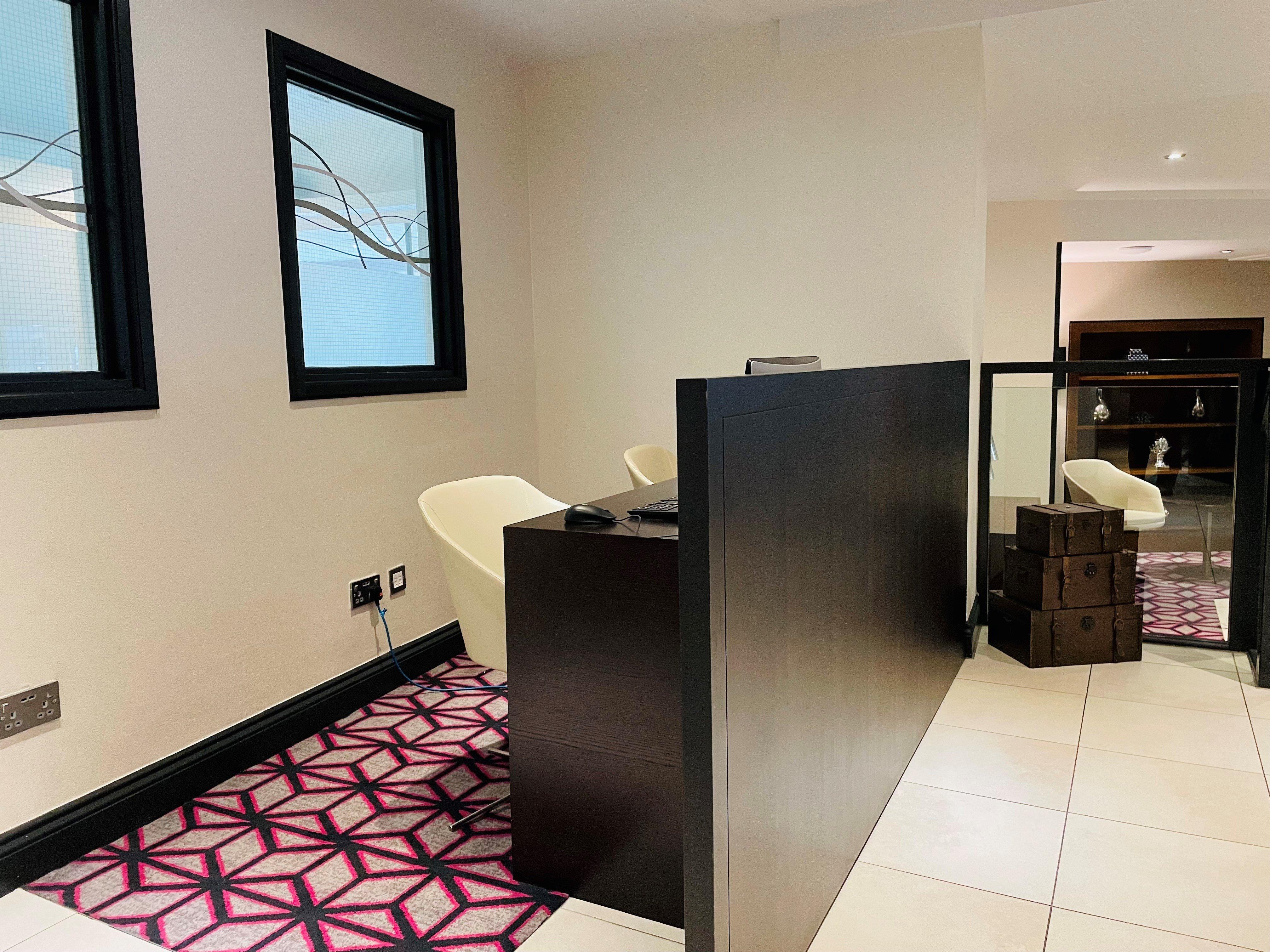 Отель Elite Venue Selection Felbridge - Gatwick Ист-Гринстед Экстерьер фото
