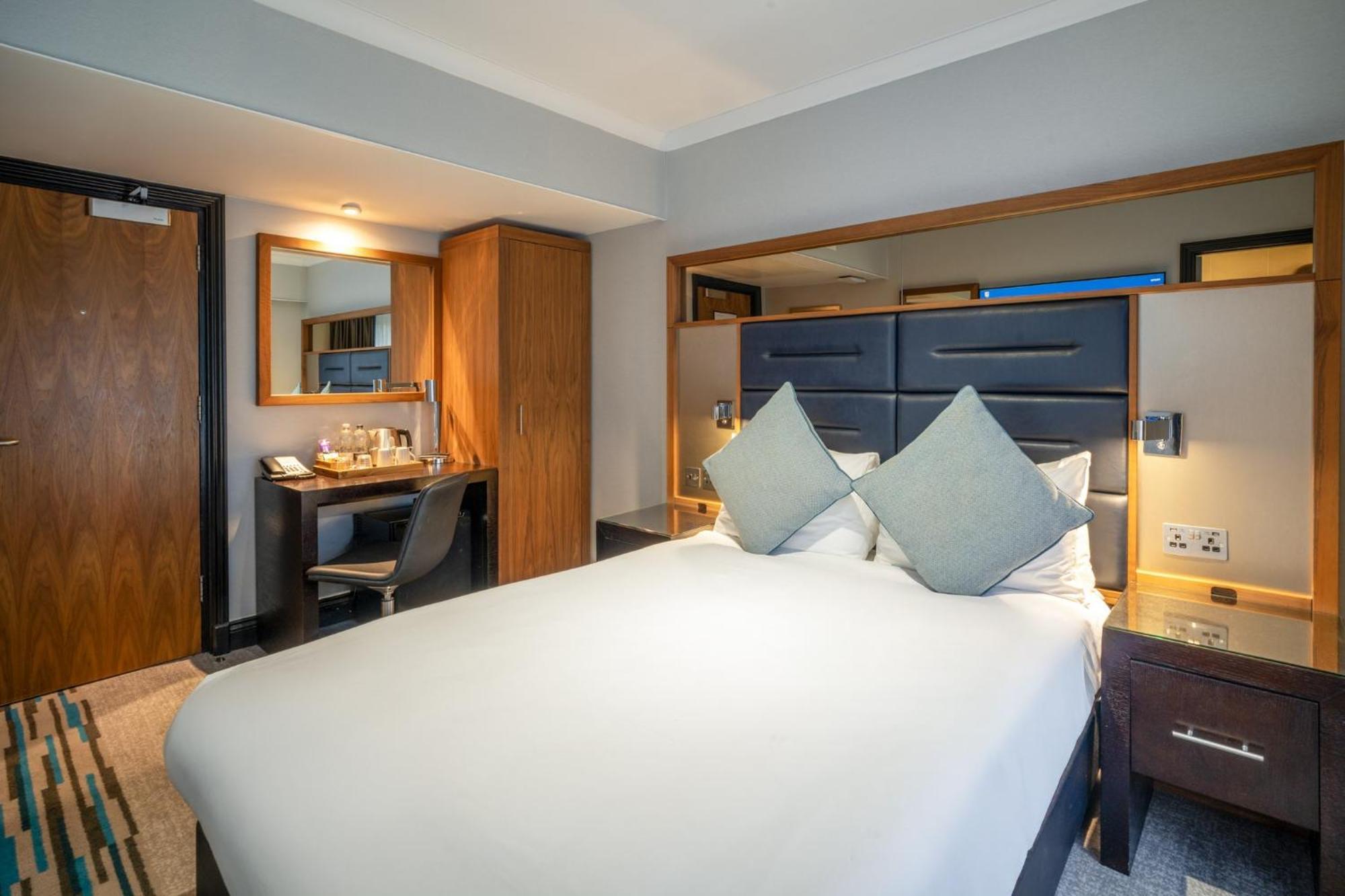 Отель Elite Venue Selection Felbridge - Gatwick Ист-Гринстед Экстерьер фото