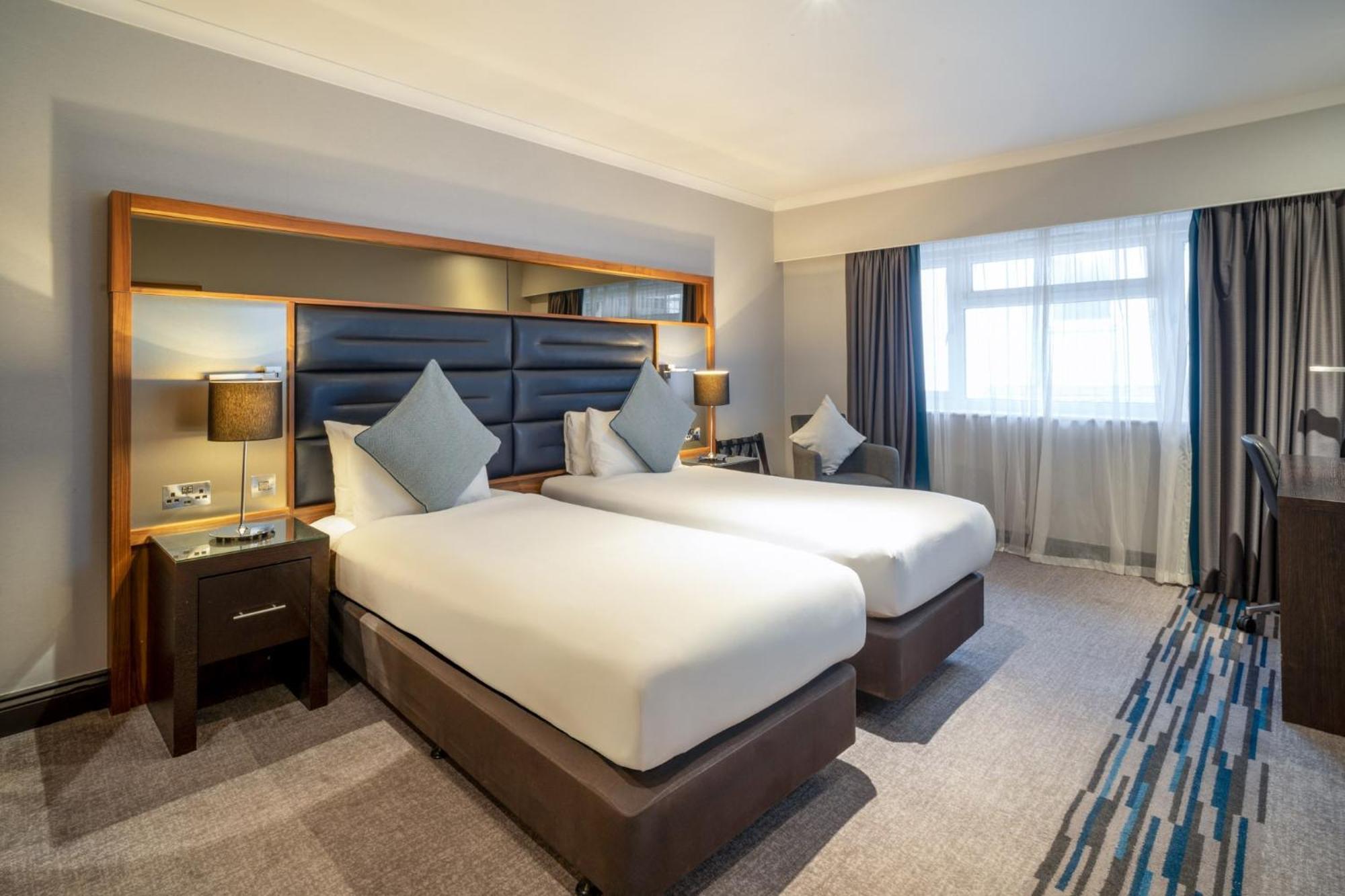 Отель Elite Venue Selection Felbridge - Gatwick Ист-Гринстед Экстерьер фото
