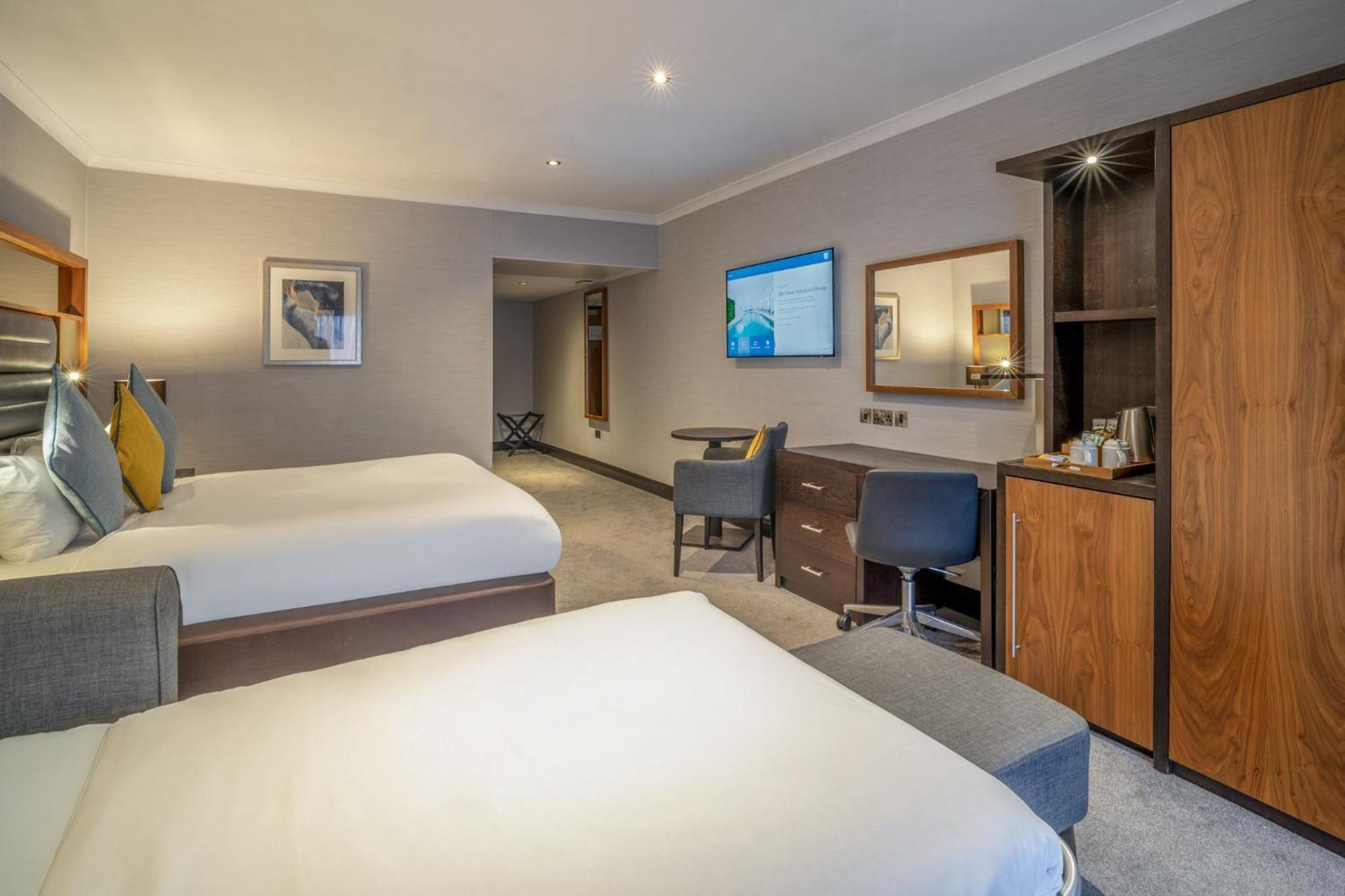 Отель Elite Venue Selection Felbridge - Gatwick Ист-Гринстед Экстерьер фото